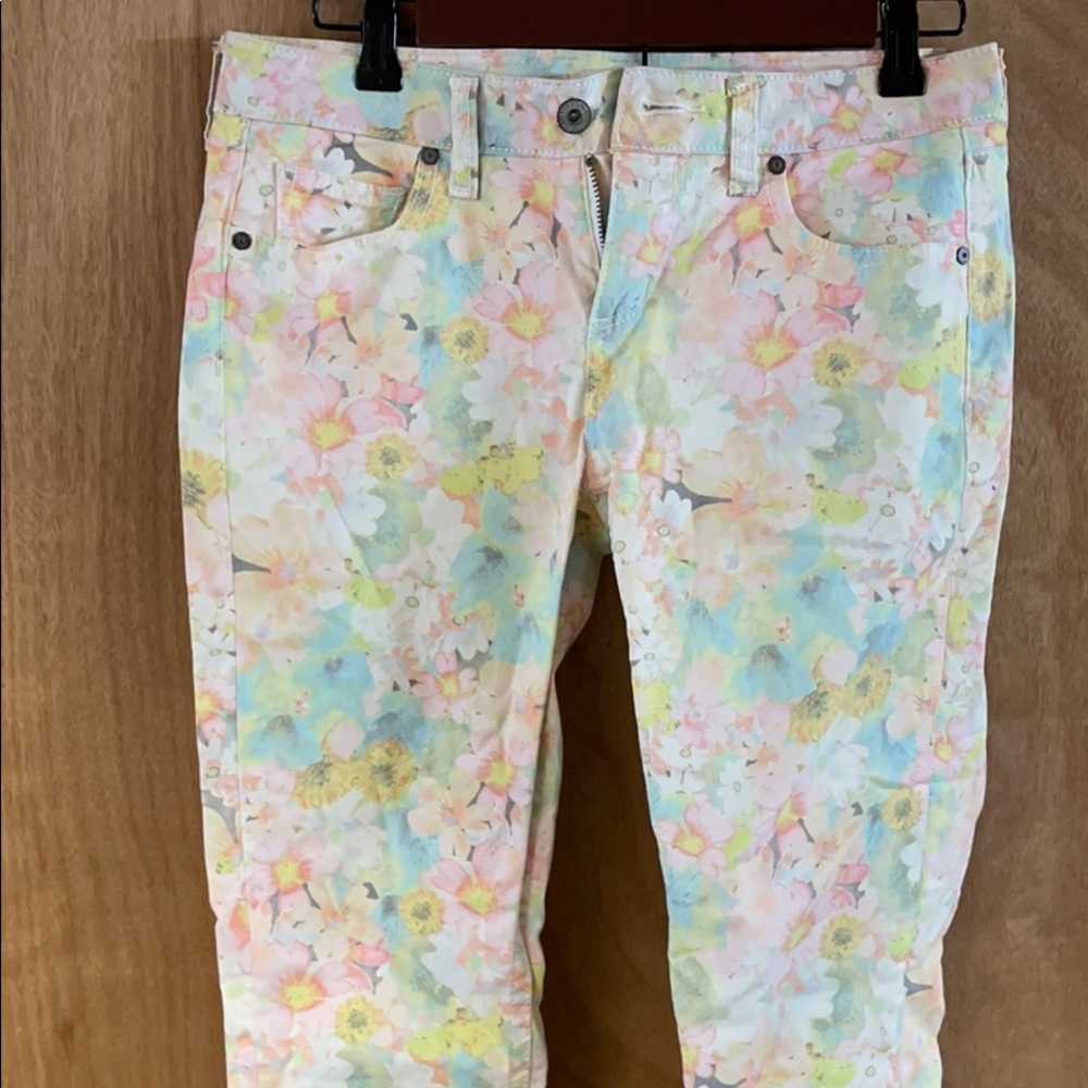Gorgeous Spring Floral Ankle Jeans